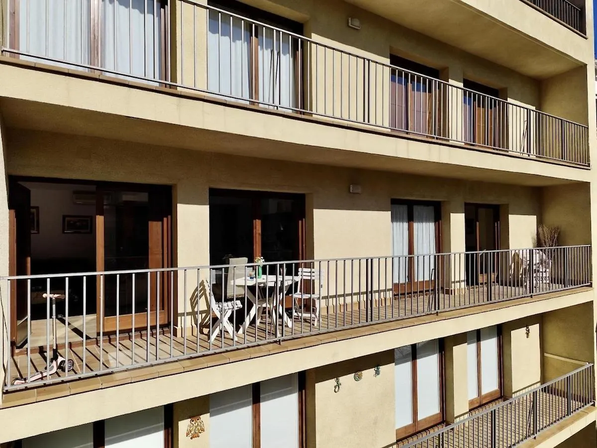 Large Floor With Communal Pool Tossa de Mar